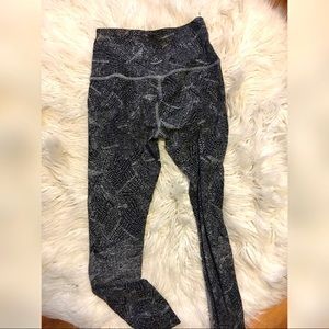 Beyond Yoga Capri Leggings